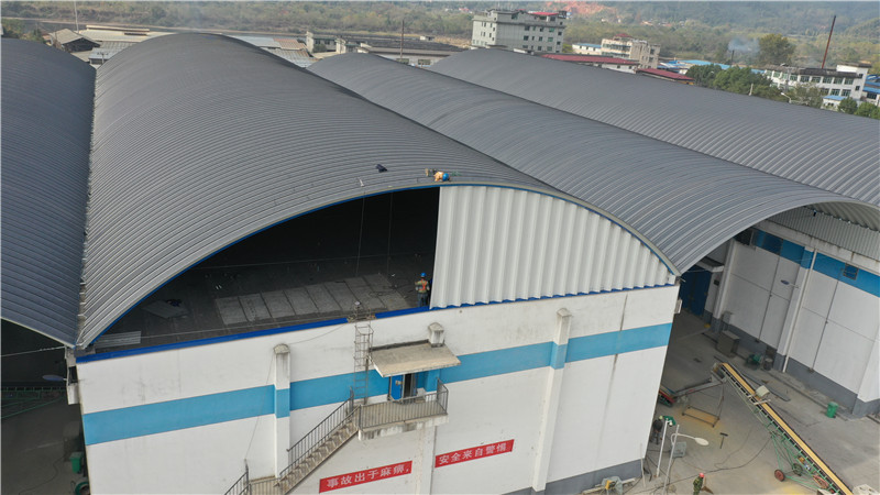 金屬拱形屋頂能否在海邊施工？