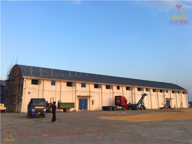 農(nóng)用倉儲庫拱形屋頂房