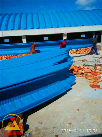  YT6118型拱形屋頂工業(yè)廠房杰達拱形屋頂專業(yè)施工